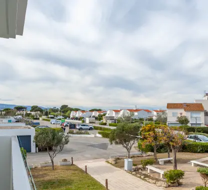 Le Village vacances Rives des Corbières dans l’Aude propose des appartements, des gîtes et des hameaux.