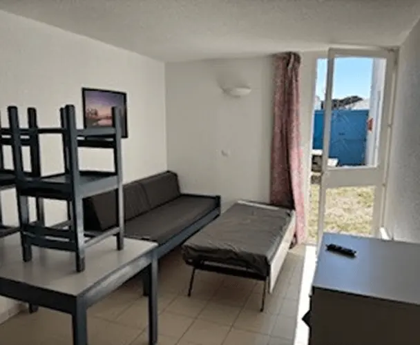 Canapé-lit 2 places : hameaux en location au village Vacances Rives des Corbières à Port-Leucate dans l’Aude