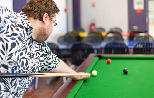 La salle de séminaires pour entreprise du village de vacances Rives des Corbières à Port Leucate dans l’Aude