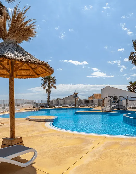 La piscine du village Rives des Corbières, location vacances à Port-Leucate dans l’Aude